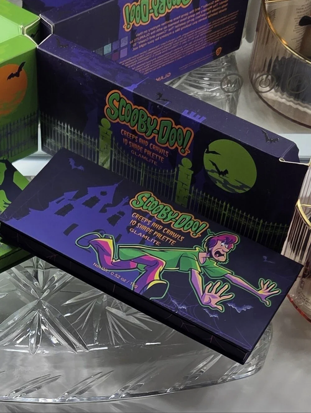 GLAMLITE X SCOOBY-DOO CREEPS AND CRAWLS 10 SHADE EYESHADOW PALETTE
